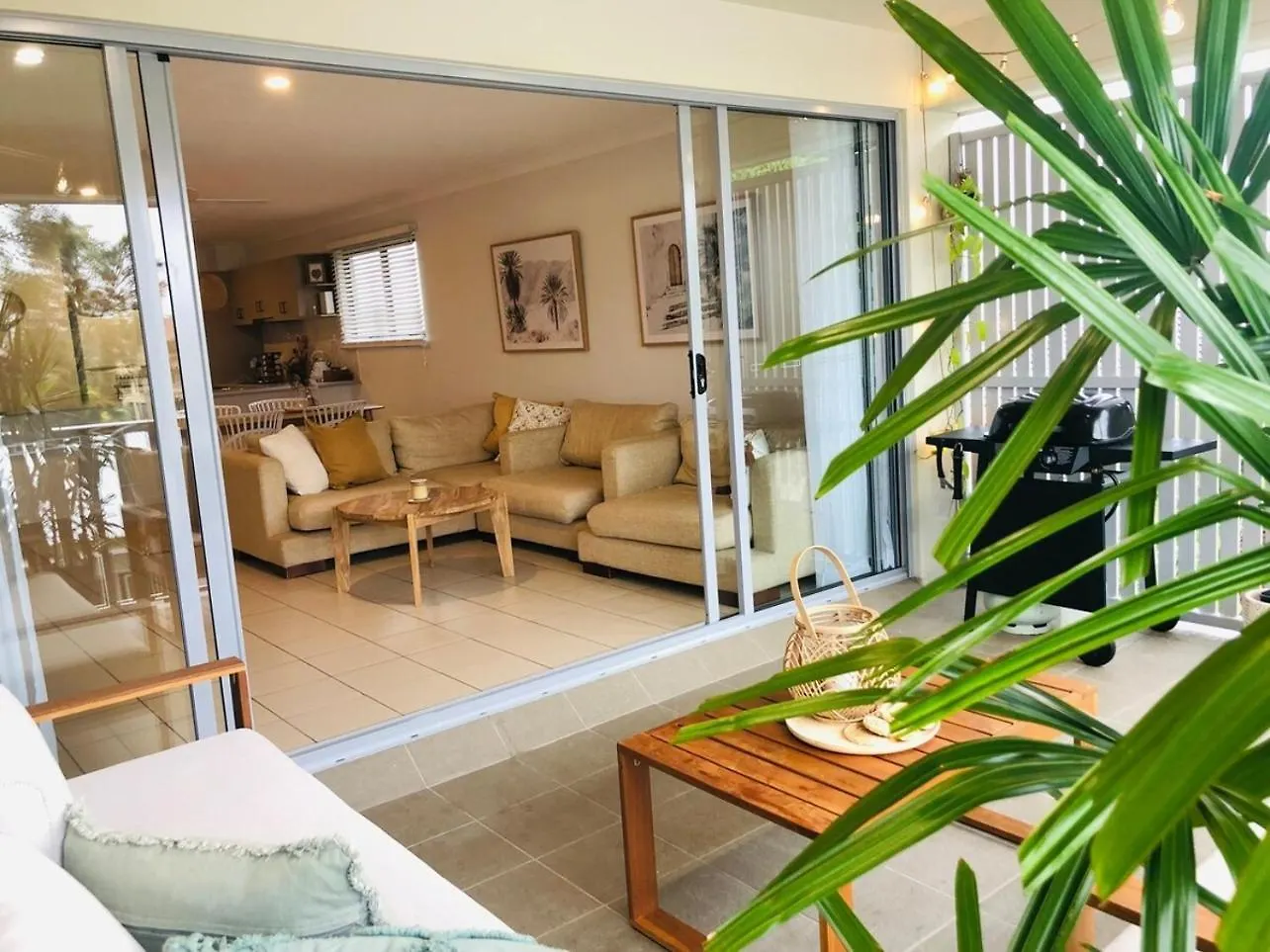 Apartment Bright & Cosy 2 Bed, 2 Bath Apartment, With Pool Tweed Heads Australia
